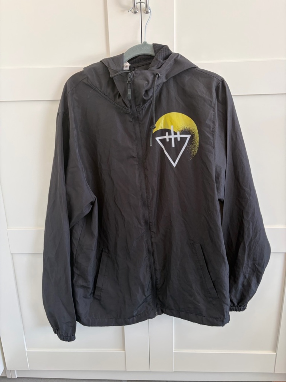 The Devil Wears Prada Tour Men's Black Windbreaker